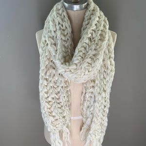 White Big Knit Scarf